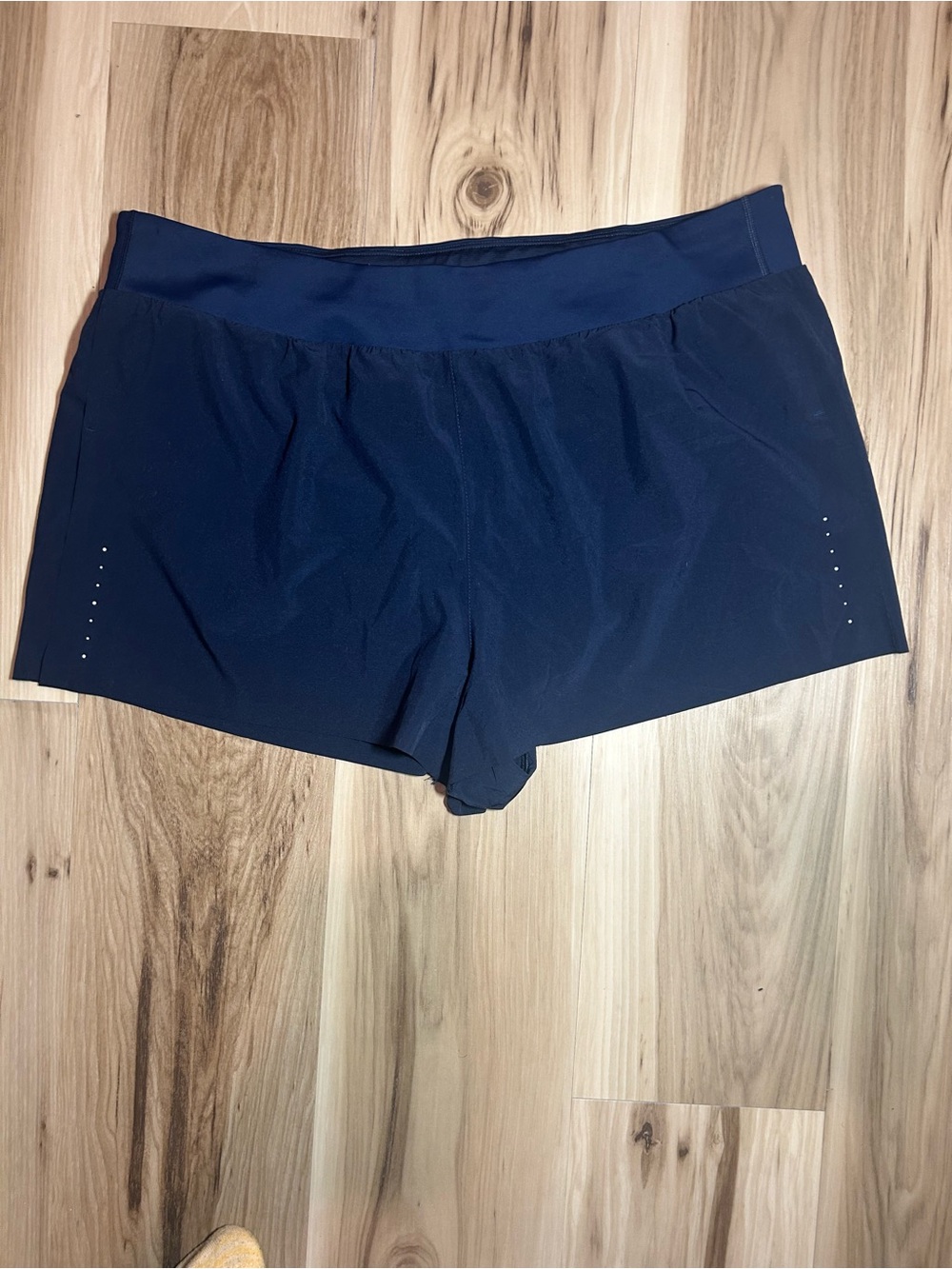 Athleta Fast Route Run Short – Size XL